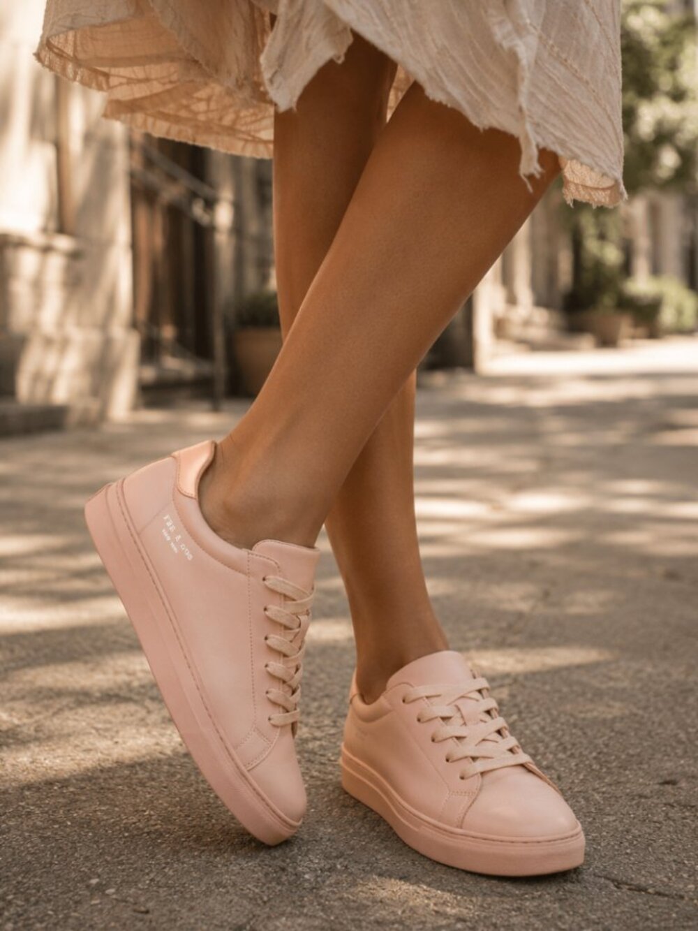 Rag & Bone RB1 Light Pink Low Leather Sneakers Unisex Size EU 37 Minimalist